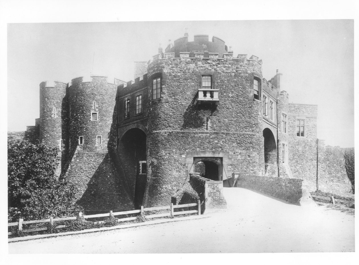 Utsikt over Constables Gate, bygget 1221-27 av English School