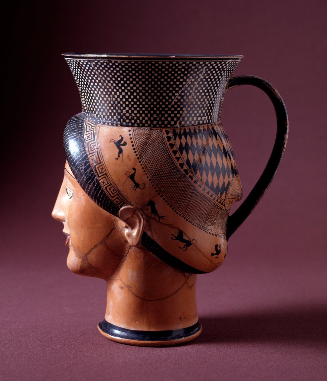 Etruskisk sivilisasjon: leirvase av Etruscan