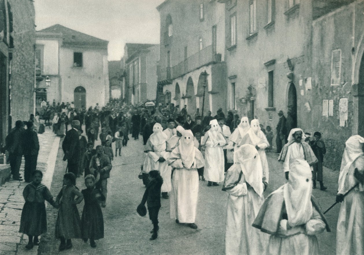 Begravelsesprosesjon, Taormina, Sicilia, Italia, 1927 av Eugen Poppel