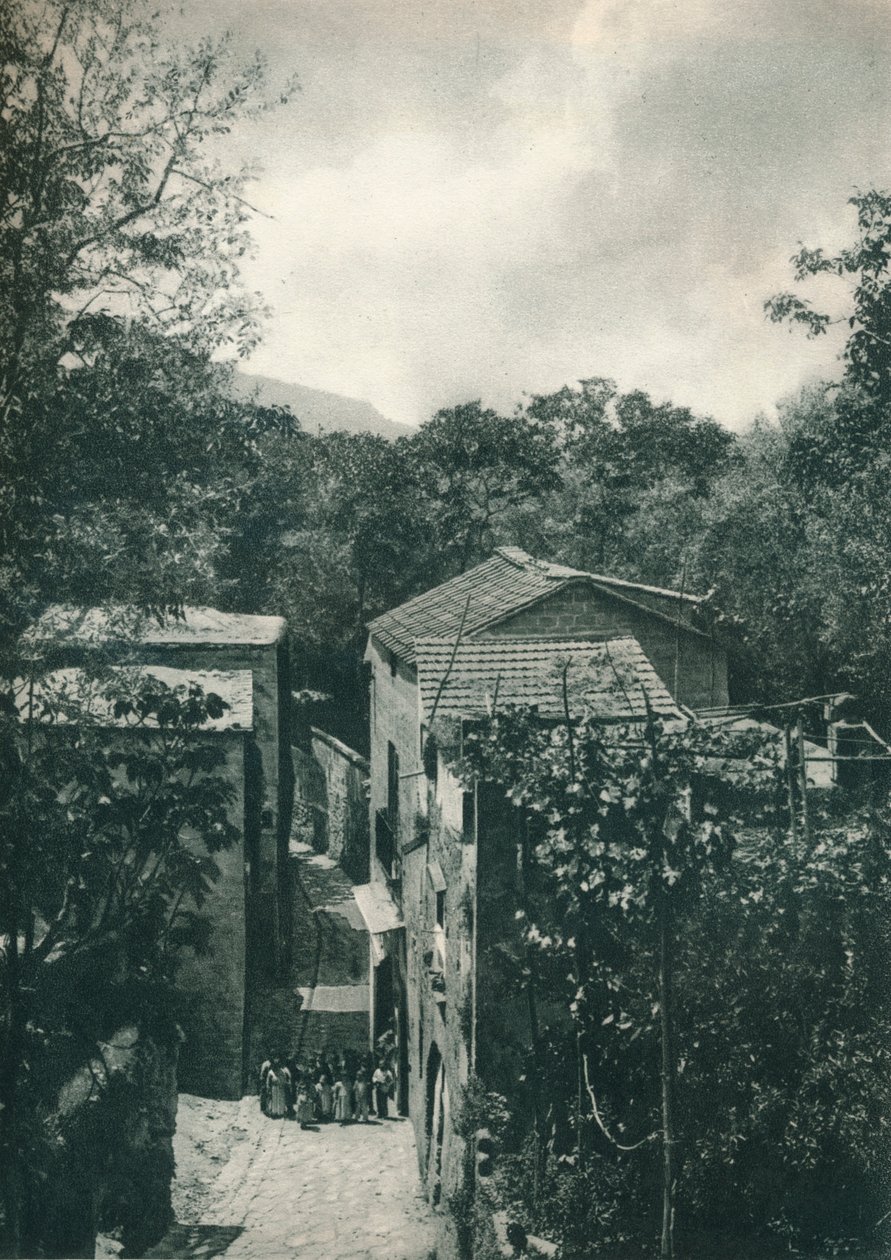 Narrow street, Capri, Italia, 1927 av Eugen Poppel
