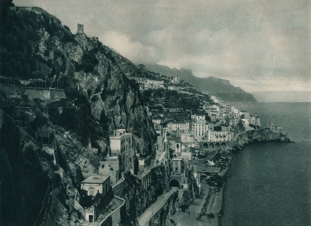 Utsikt over Amalfi, Italia, 1927 av Eugen Poppel