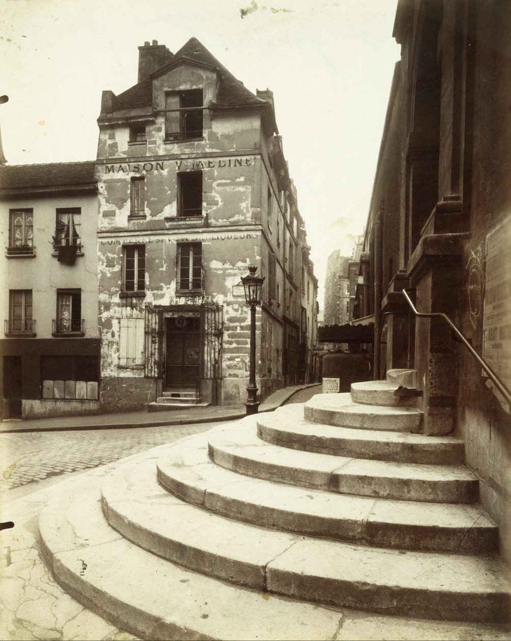 Rue de la Montagne-Sainte-Genevievè av Eugène Atget