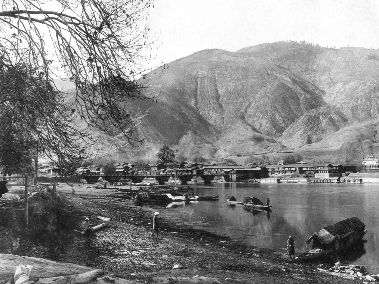 Baramulla, Kashmir, India, tidlig på 1900-tallet av F. Bremner