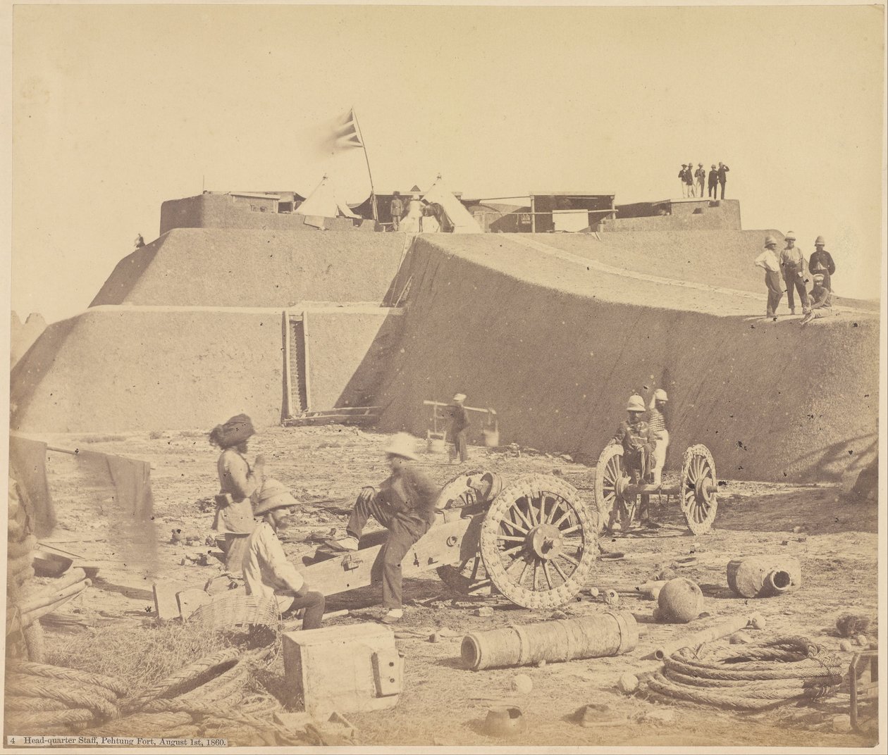 Hovedkvartersstaben, Pehtang Fort av Felice Beato