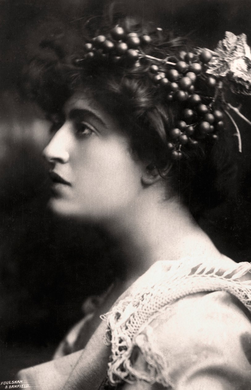 Constance Collier 1878-1955, britisk skuespillerinne, 1900-tallet. av Foulsham and Banfield
