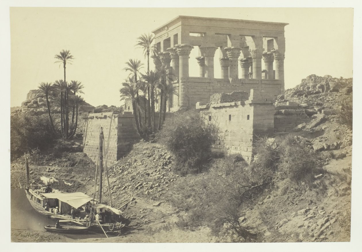 Pharoahs Bed, Island of Philæ, 1857. av Francis Frith