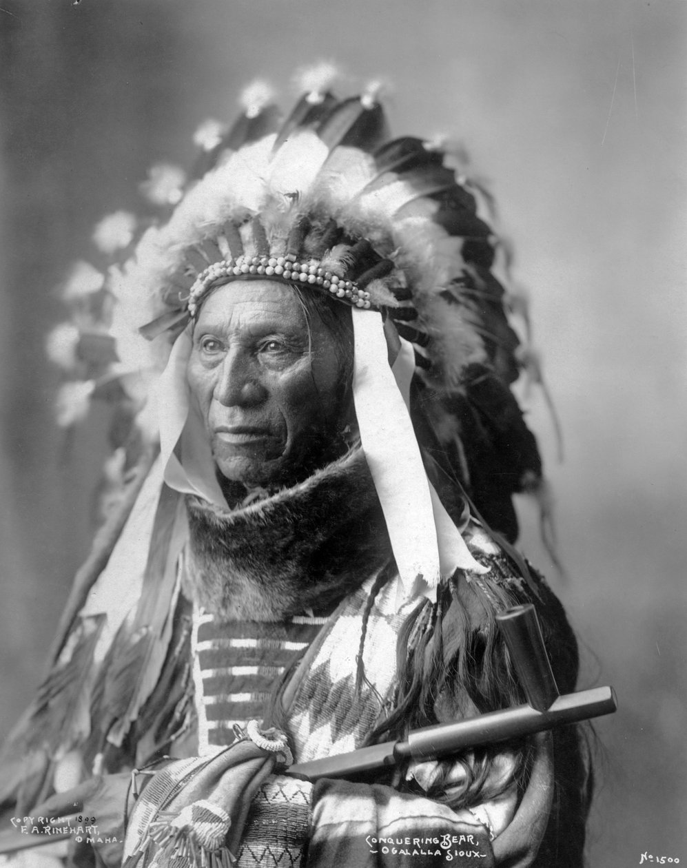 Erobrende bjørn, Oglala Sioux, 1899 av Frank Albert Rinehart