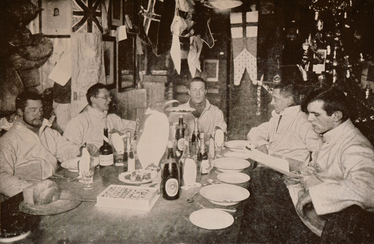 Midtvinterdagen, 1912 - Offiserene, 1913. av Frank Debenham