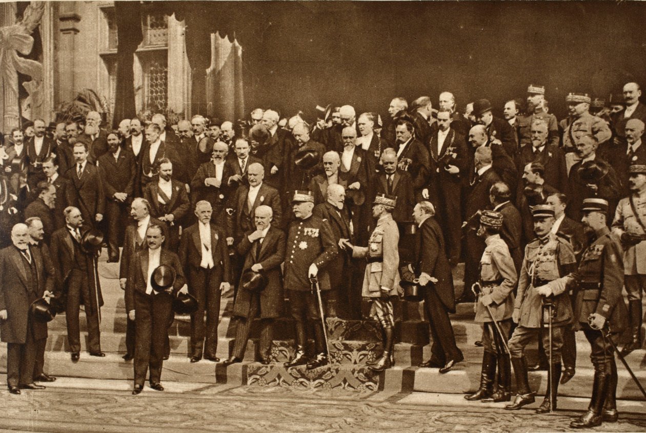 Samling av noen av de store mennene som hadde ledet Frankrike gjennom år med prøvelser til å triumfere, 1914-19 av French Photographer
