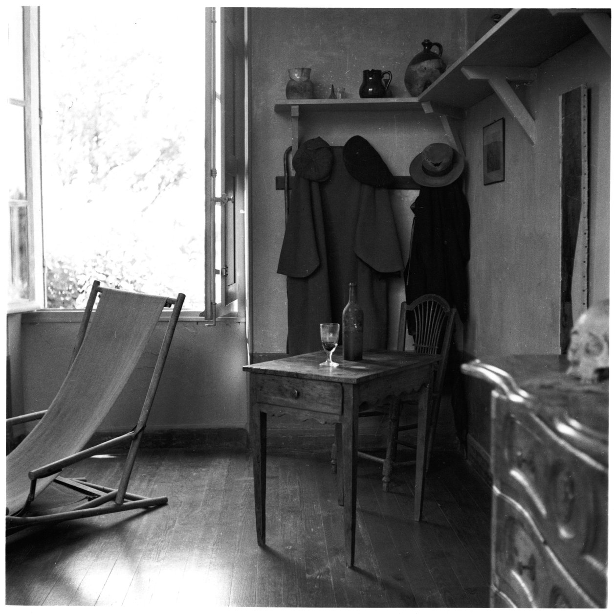 Interiør i Cezannes studio i Aix-en-Provence, ca. 1900-02 av French Photographer