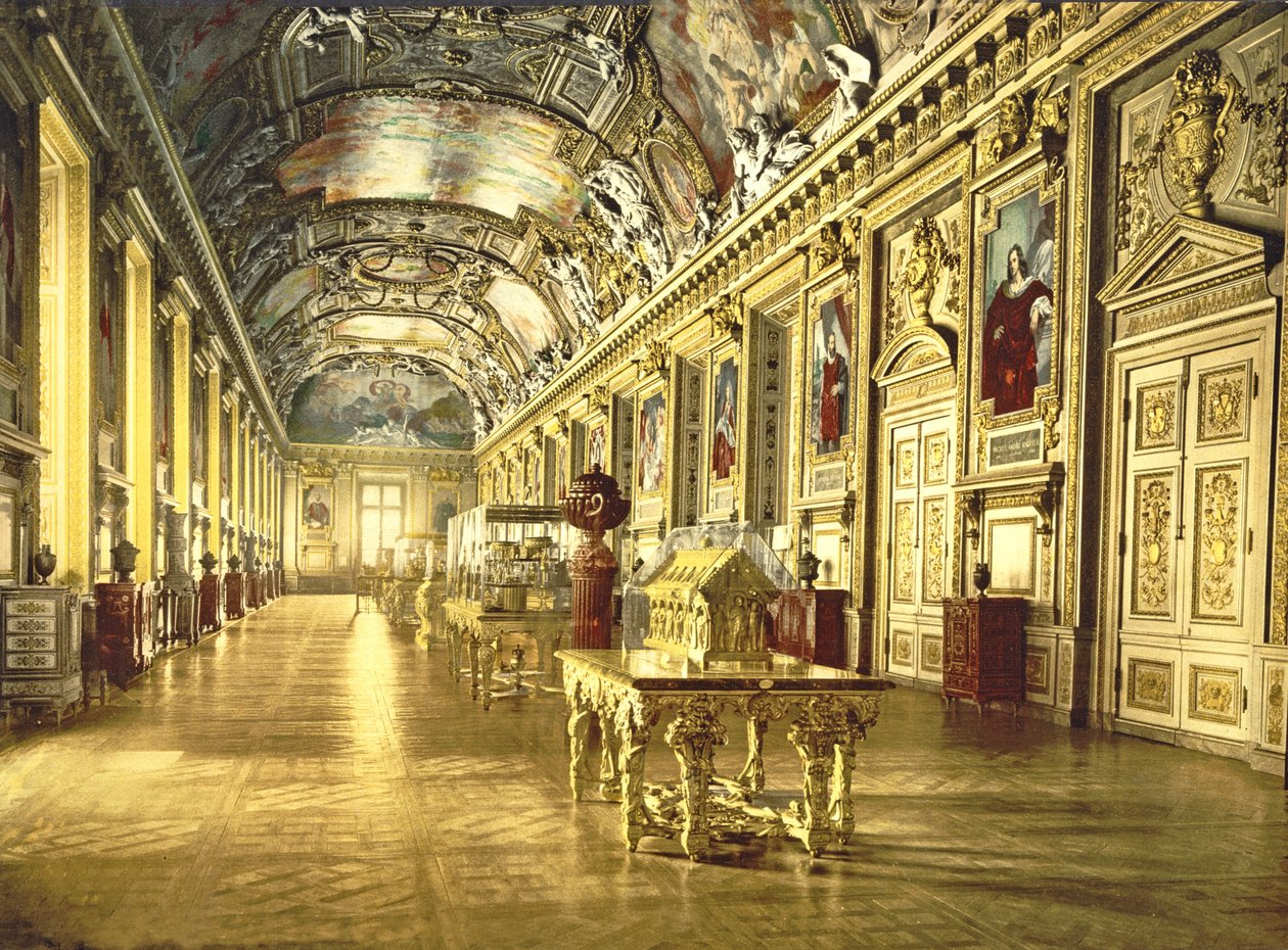 Et galleri i Louvre, Paris, 1890-1900 av French Photographer