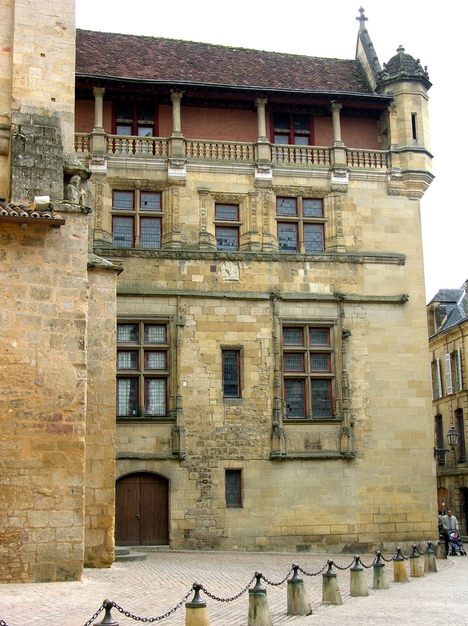 Tribunalets hus av French School
