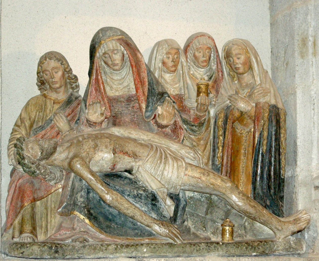 Pieta (malt stein) av French School