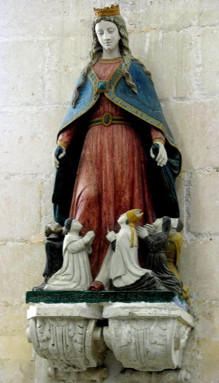 Virgin Protecting the Clergye (polykrom stein) av French School