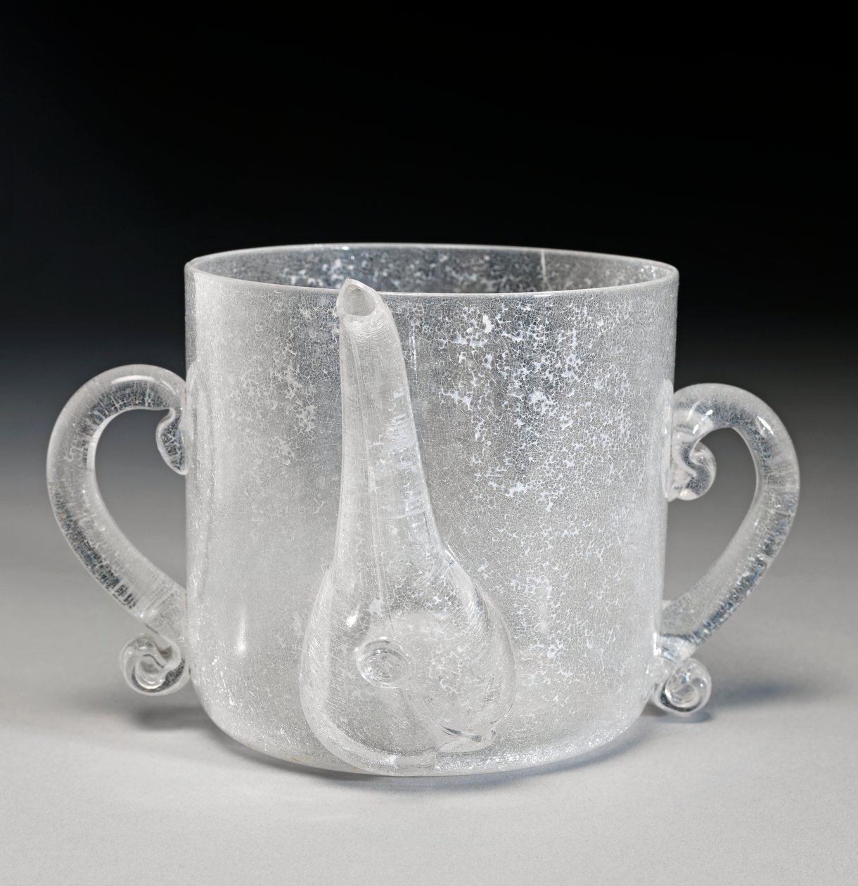 Posset Pot (blåst blyglass) av George Ravenscroft