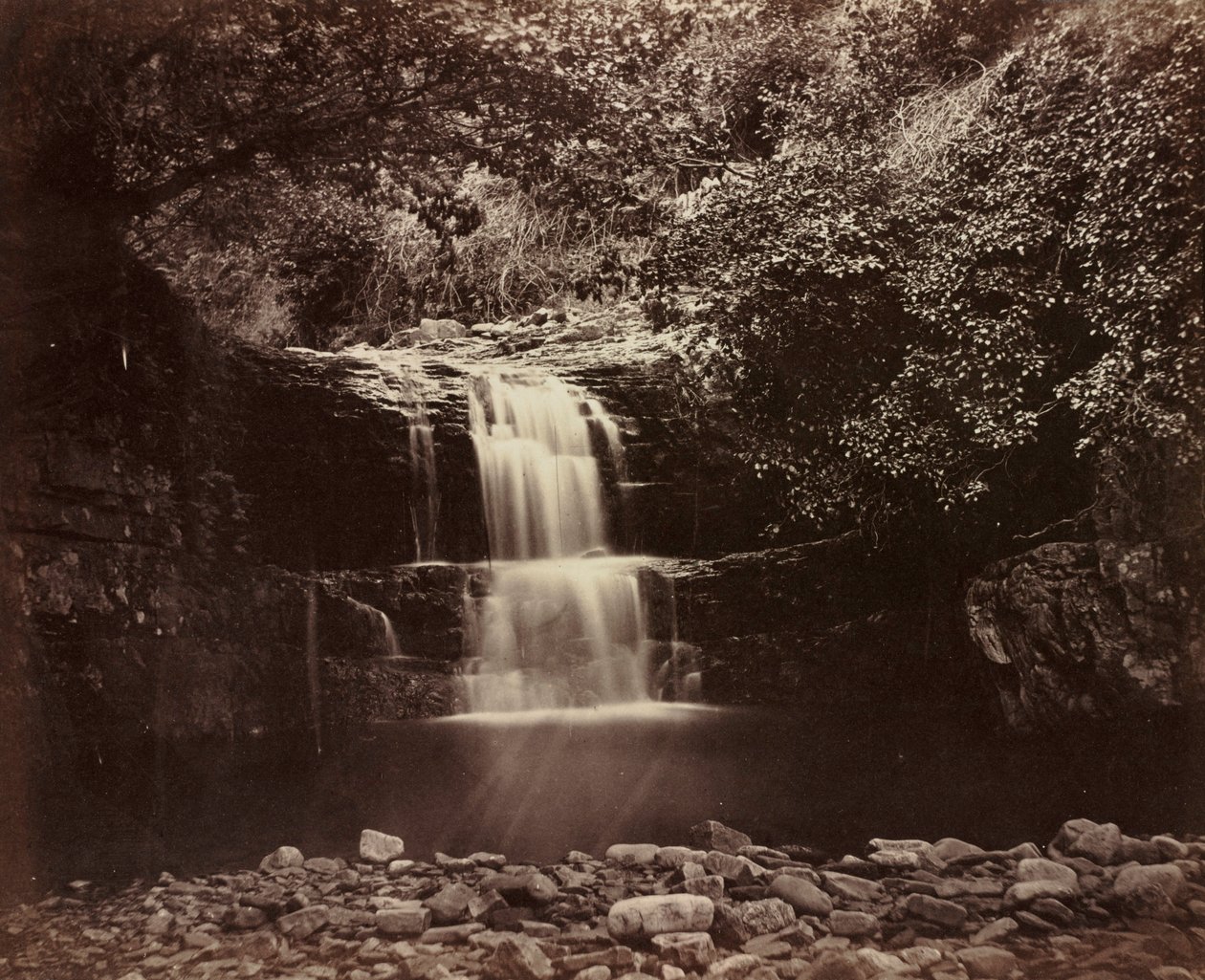 Vale of Neath, 1854. av Gething G. B