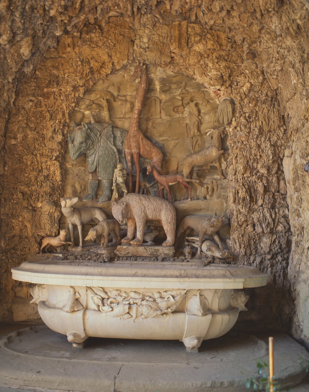 Dyrenes grotte, 1565-69 (stein og bronse) av Giambologna