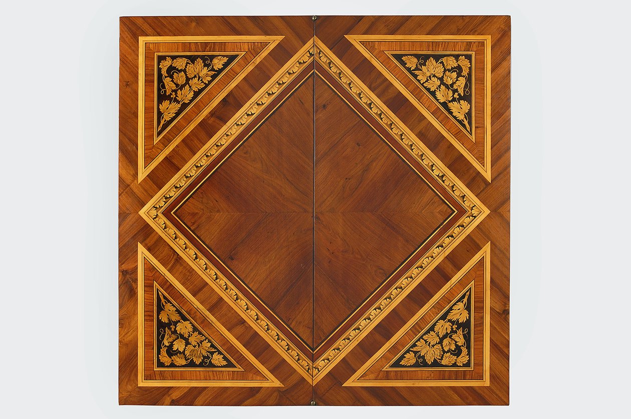 Toppbord (tre) av Giuseppe Maggiolini