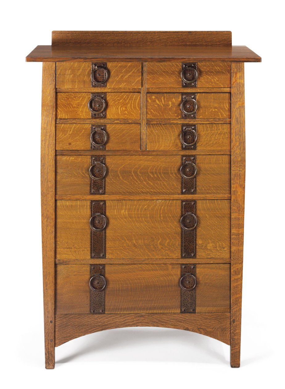 Kommode, modell nr. 913 av Gustav Stickley