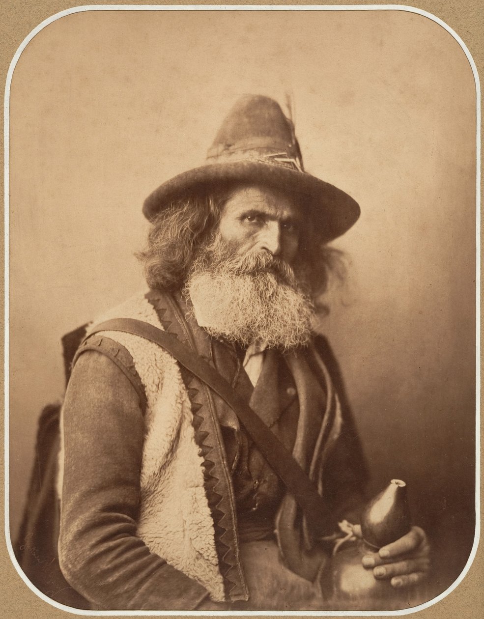 [En italiensk gatemusiker], ca. 1856. av Gustave Le Gray