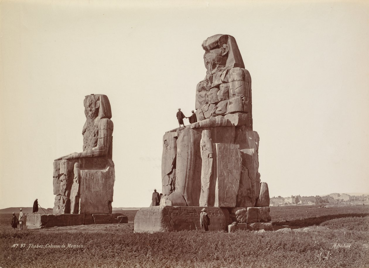 Theben, The Colossi of Memnon, 1870-tallet. av Georges Henri Bechard