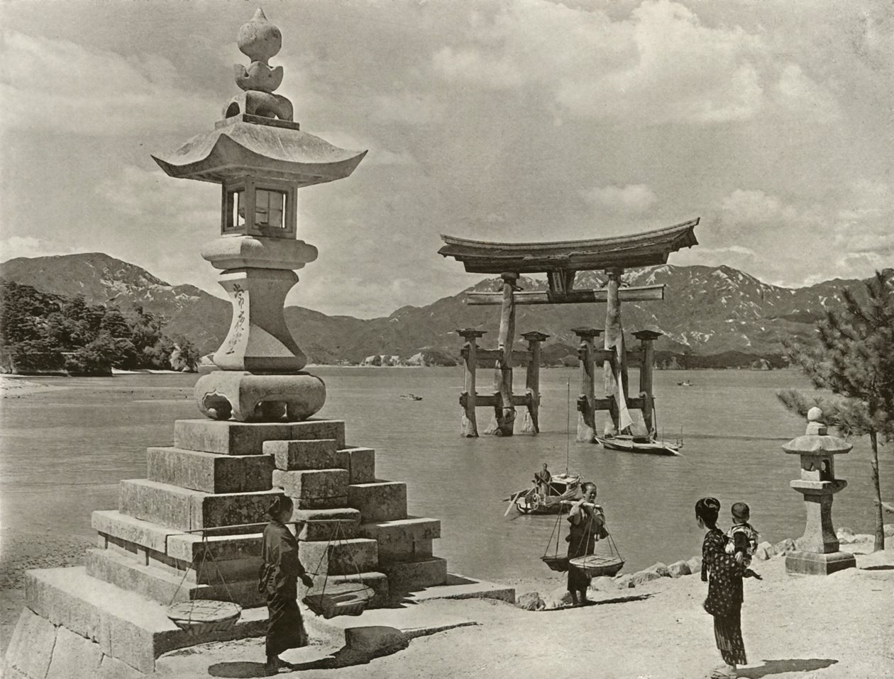 Miyajima, 1910. av Herbert Ponting