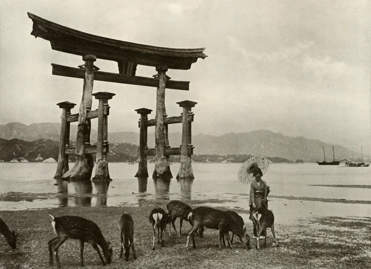 Den gamle Torii ved Miyajima, 1910. av Herbert Ponting