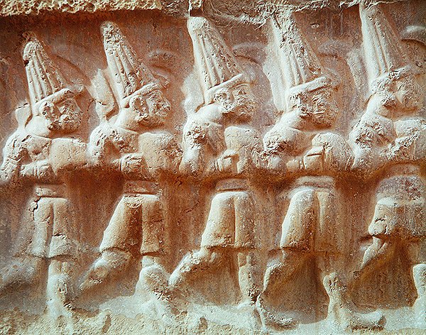 Detalj av prosesjon av de væpnede gudene (stein) av Hittite