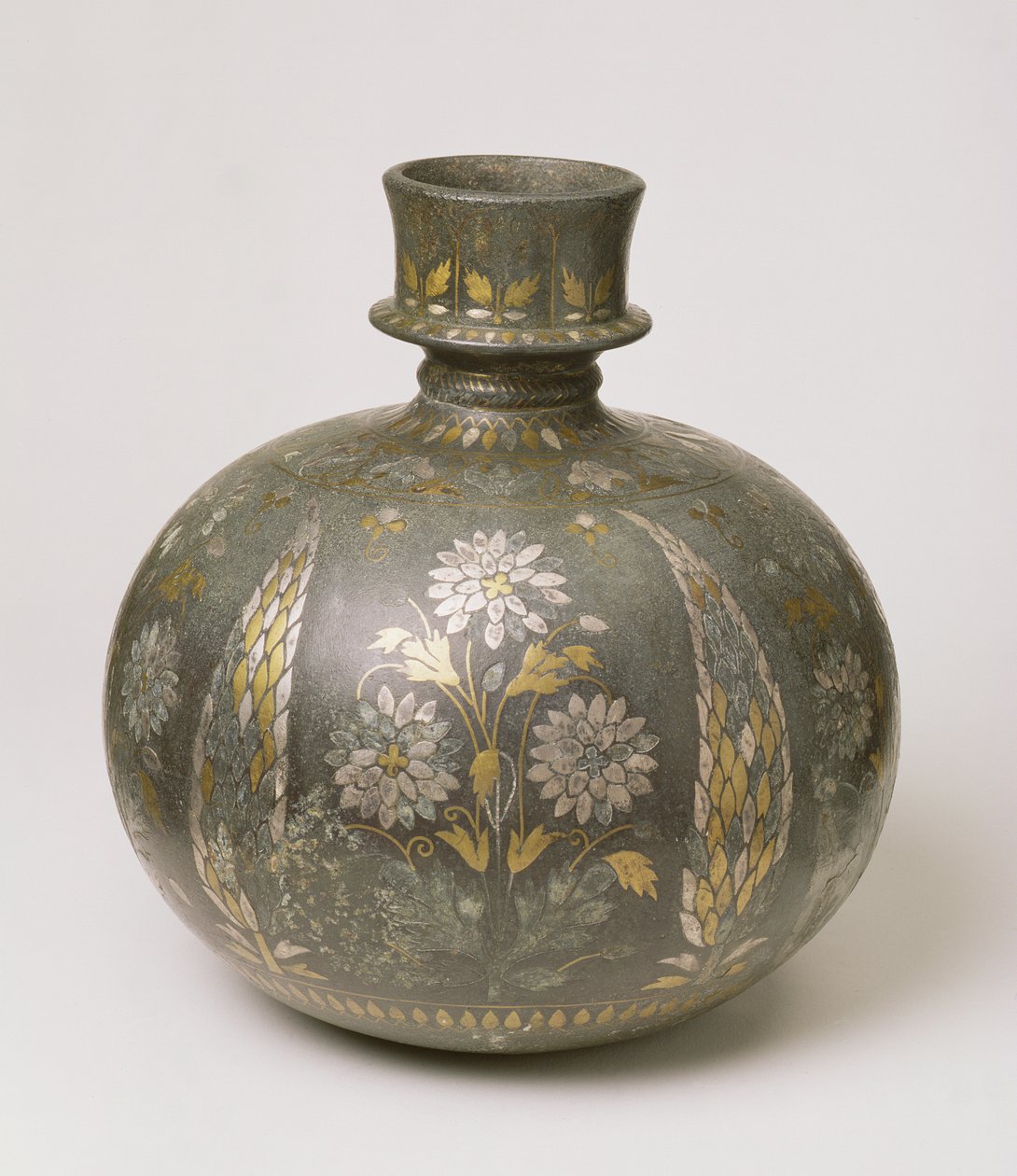Mughal Flask (metallarbeid) av Indian School