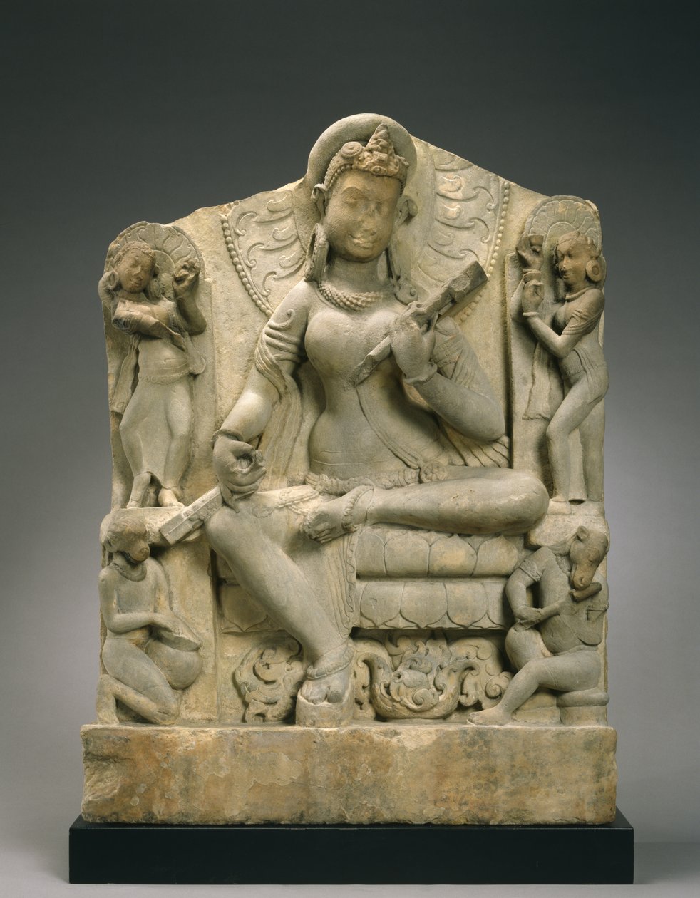 Sarasvati (sandstein) av Indian School