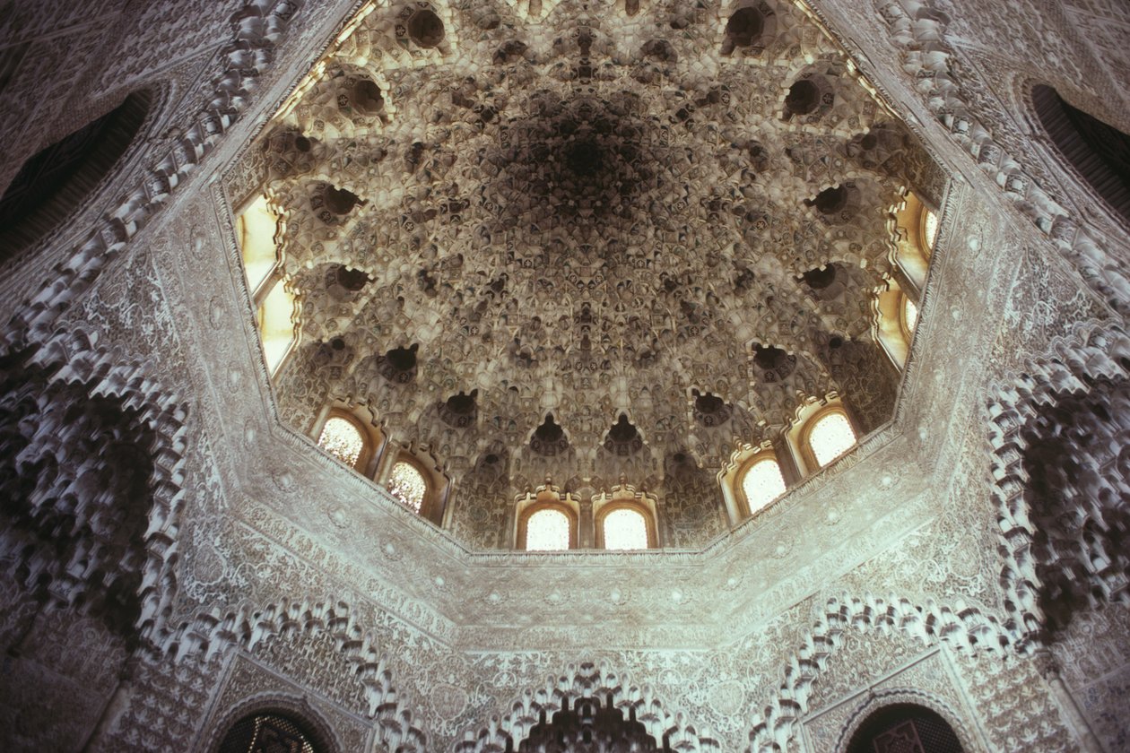 Taket i Hall of the Abencerrajes av Islamic School