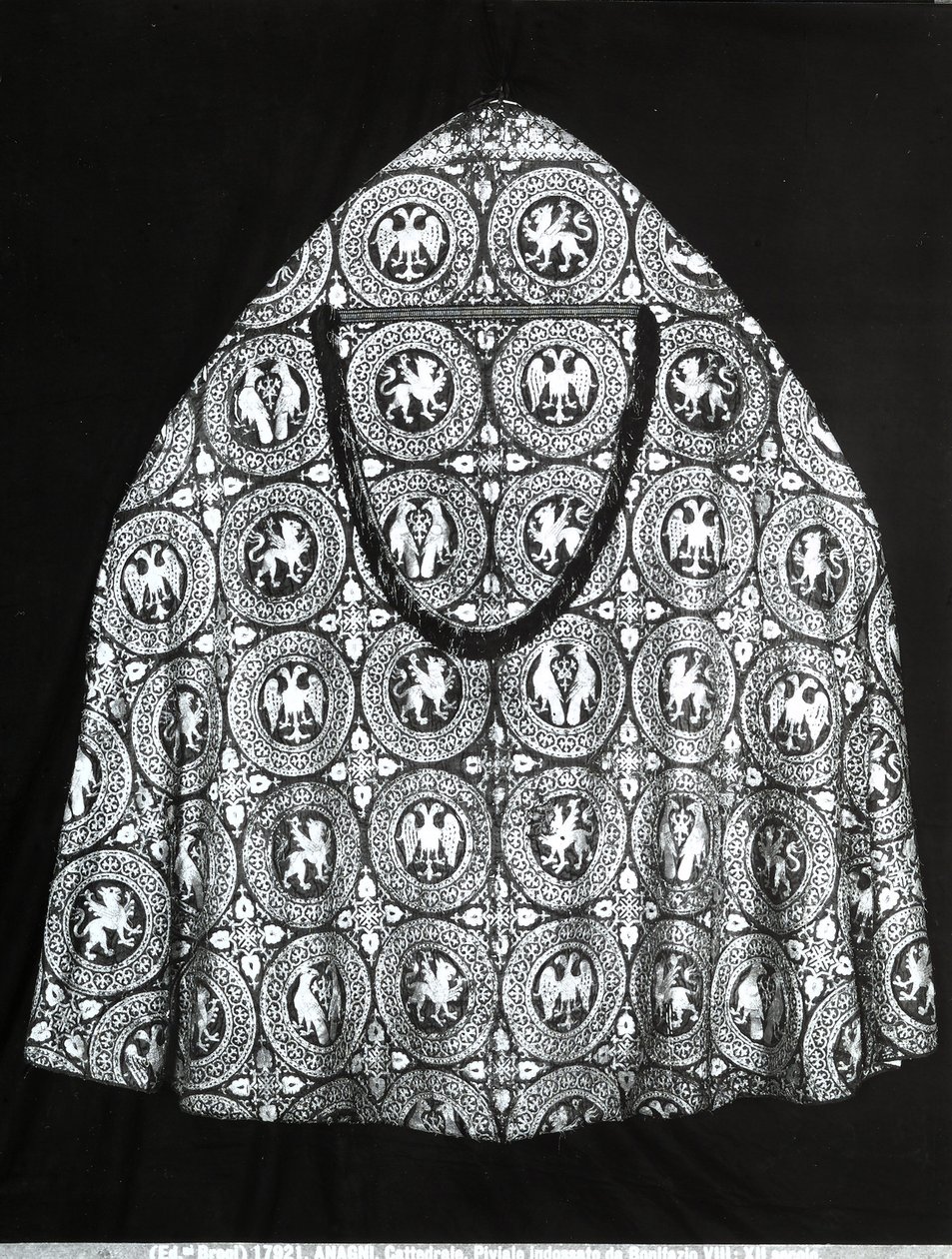Cope båret av pave Boniface VIII (ca. 1235-1303) (tekstil) av Italian School