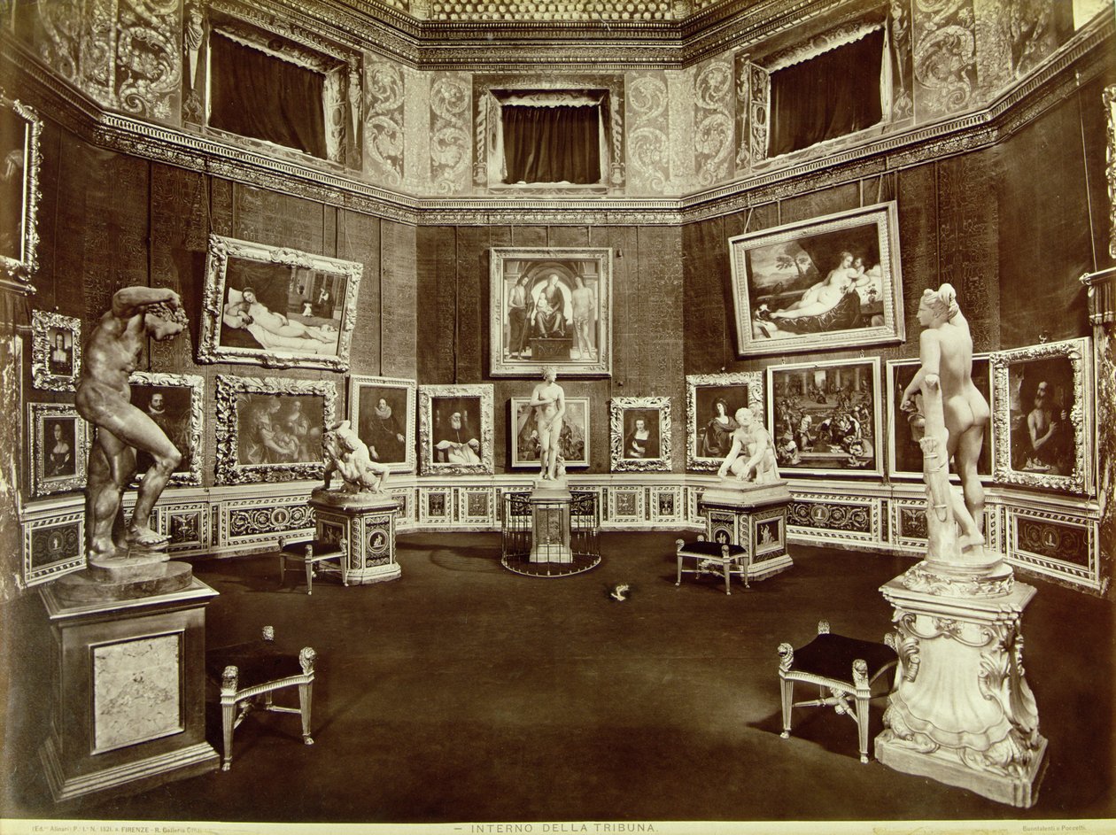 Utsikt over Tribune-rommet til Uffizi-galleriet, designet av Bernardo Buontalenti (1531-1608) av Italian School