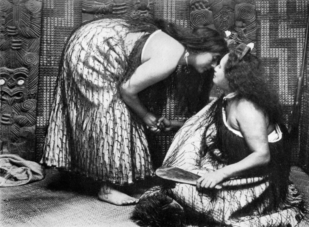 Hongi Maori-hilsener, 1908-1909. av JL Martin