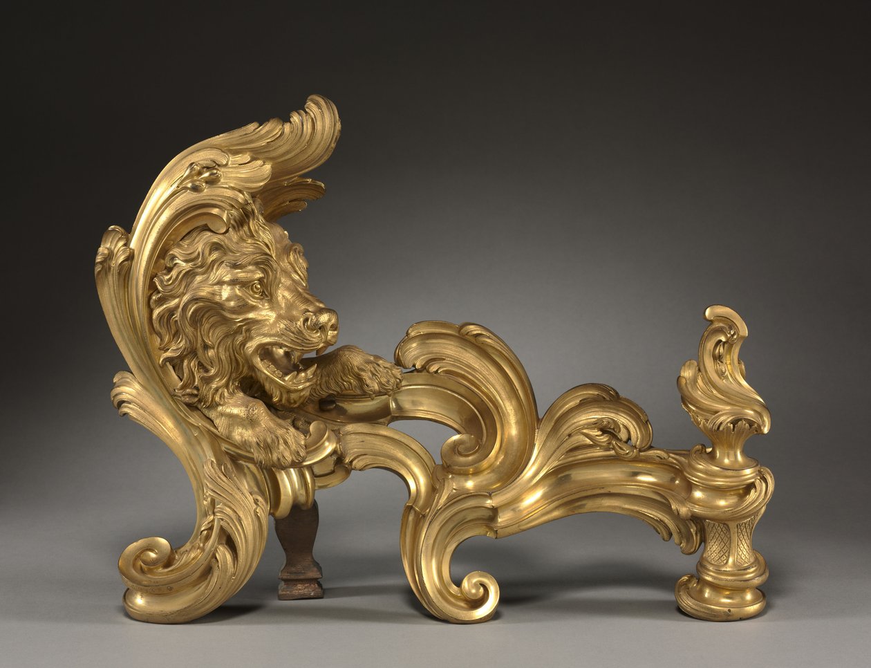 Et par Andirons av Jacques Caffieri