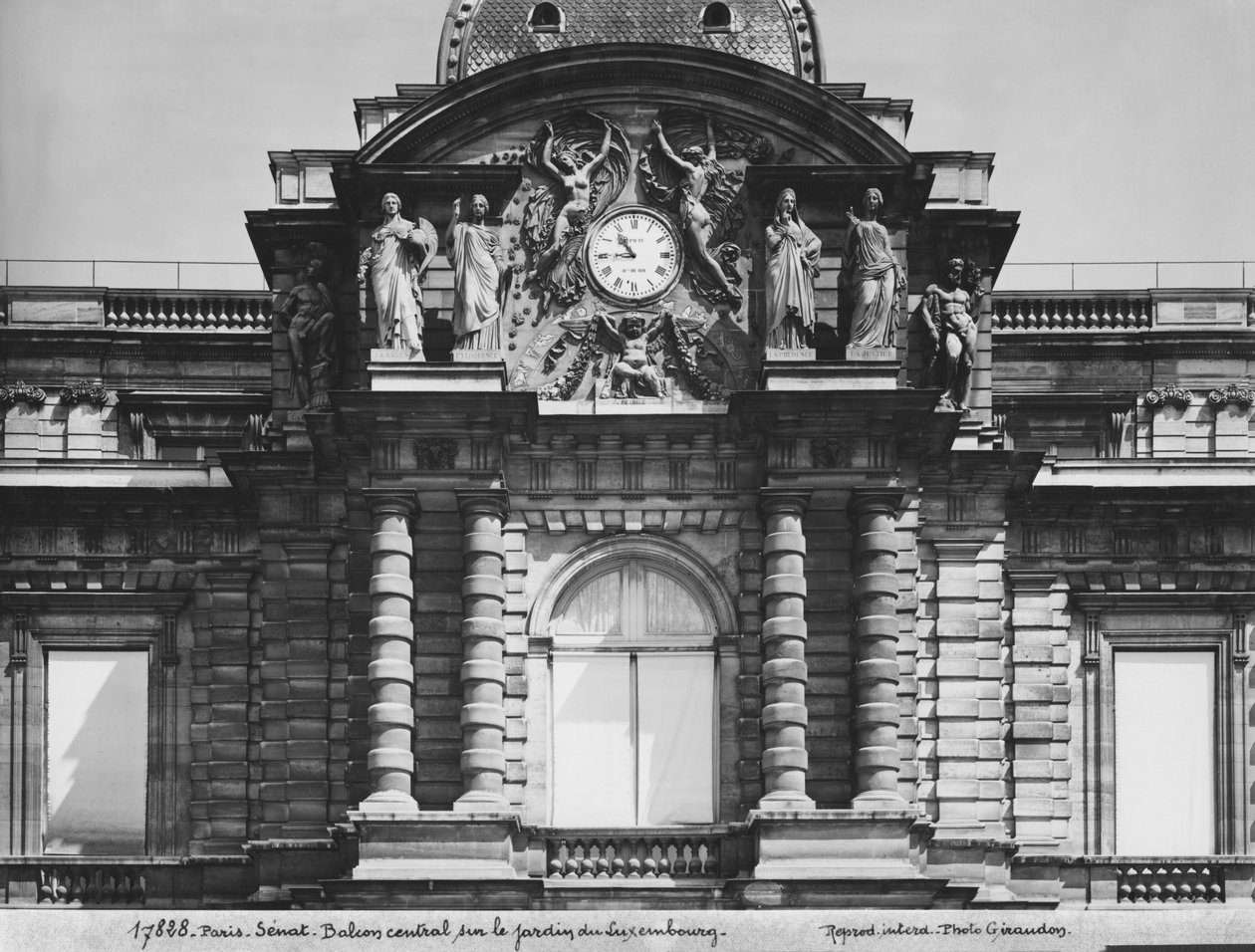 Pediment of Palais du Luxembourg, 1840 (se også 346522) av James Pradier