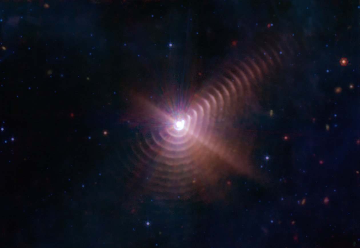 Wolf-Rayet 140 (MIRI) av James Webb Space Telescope (NASA)