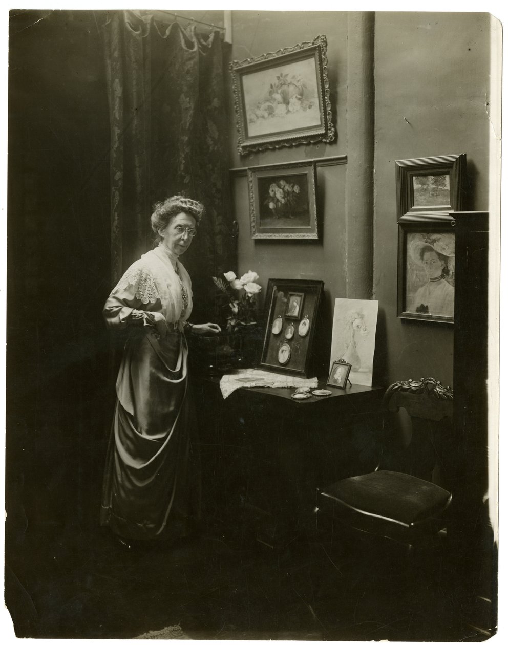 Frøken Wilmut, ca. 1905-18 (foto av gelatinsølv) av Jessie Tarbox Beals