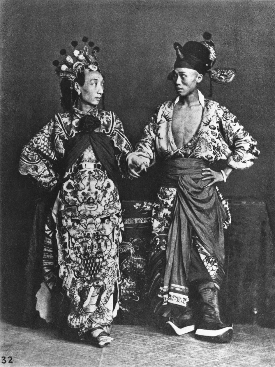 Kinesiske skuespillere, ca. 1870 av John Thomson
