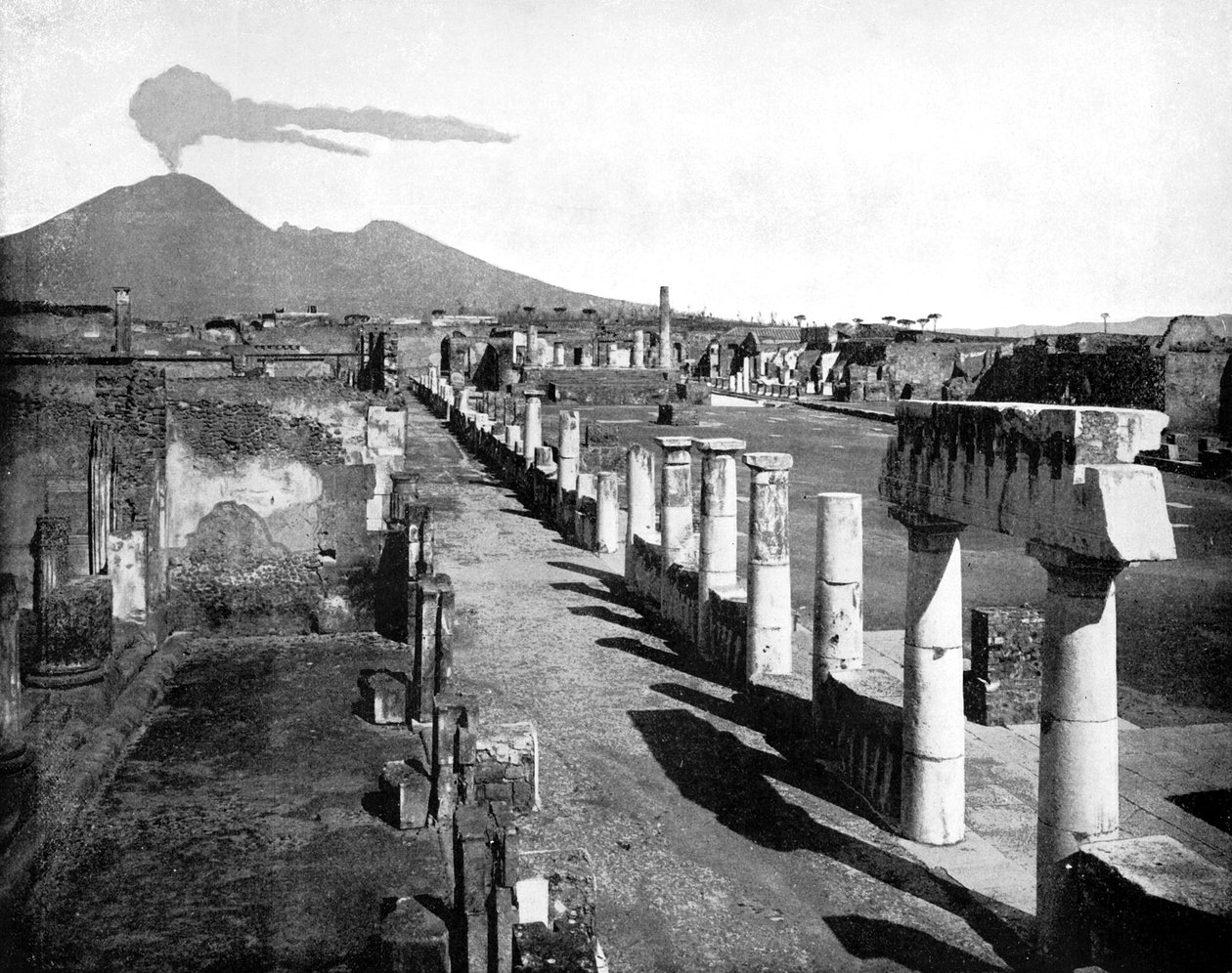 Forumet, Pompeii, Italia, 1893. av John L. Stoddard