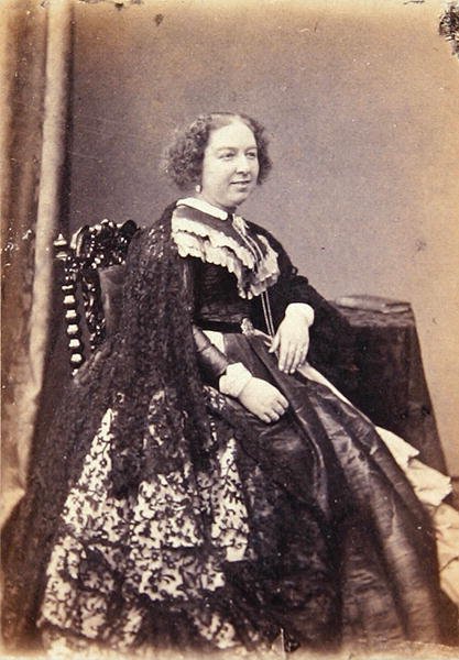 Louisa Pyne, ca. 1860 (s/hvitt-bilde) av John Moffat