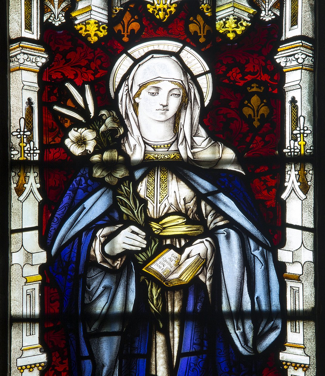 Jomfru Maria, 1898 (farget glass) av John William Brown