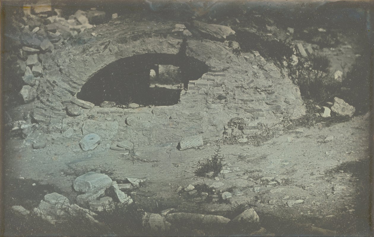 Athènes. T. (emple) de Min. (Erve) Poliade (1er planer), (Cistern åpning ved foten av Erecthe ... av Philibert Joseph Girault de Prangey