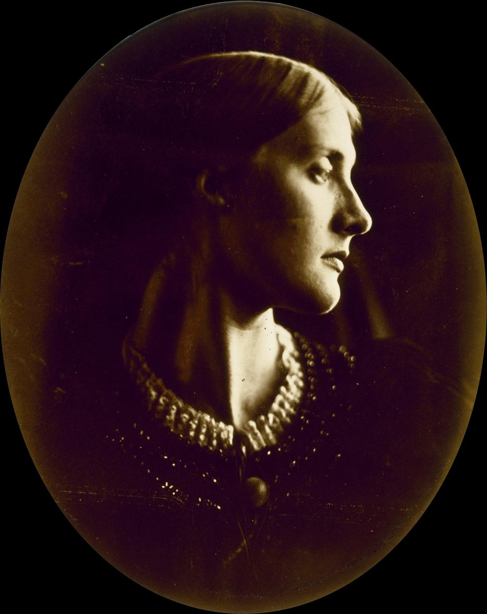Fru Herbert Duckworth (1846-1895), født Julia Prinsep Jackson, senere fru Julia Stephen, mor til ... av Julia Margaret Cameron
