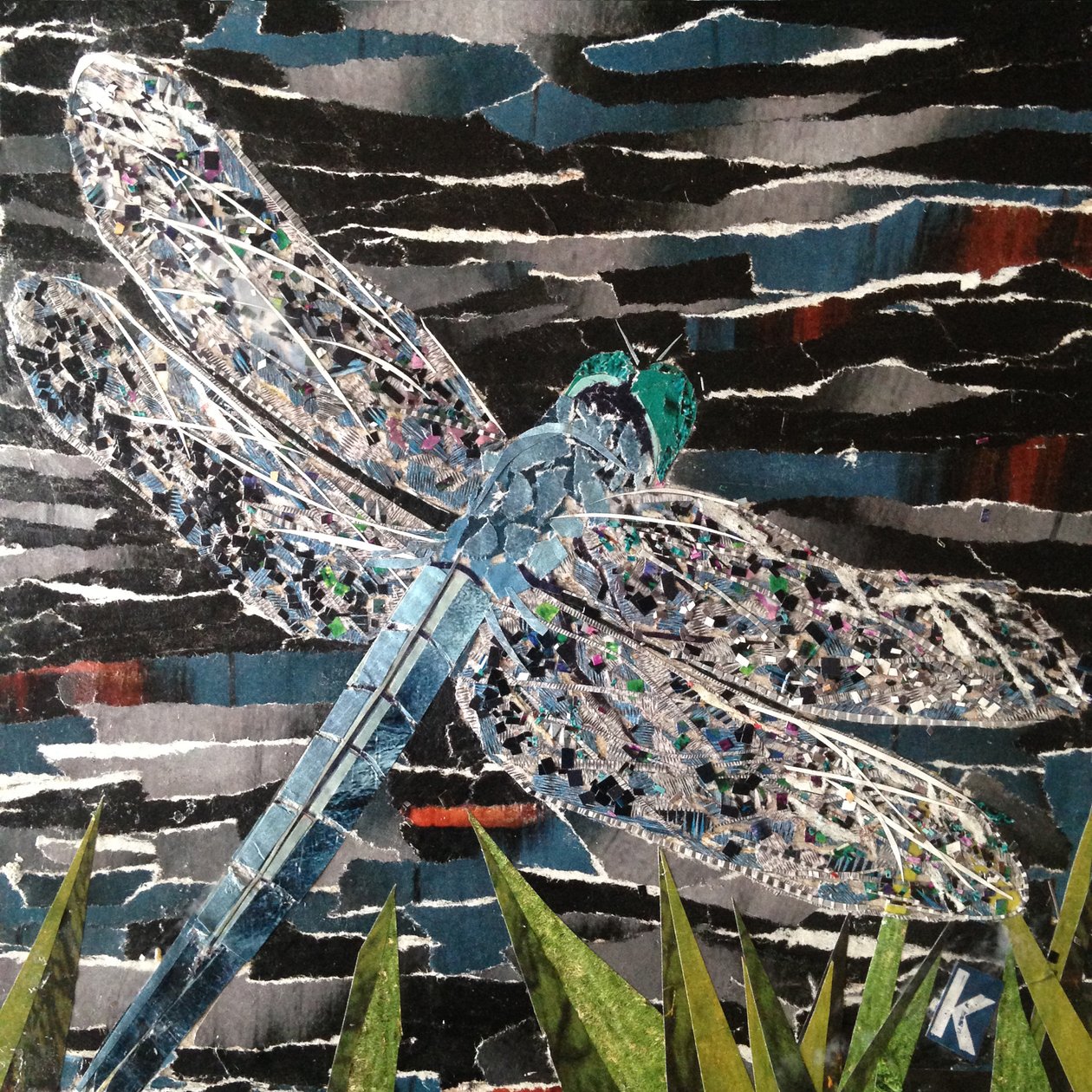 Dart - Emperor Dragonfly ved elvebredden av Kirstie Adamson