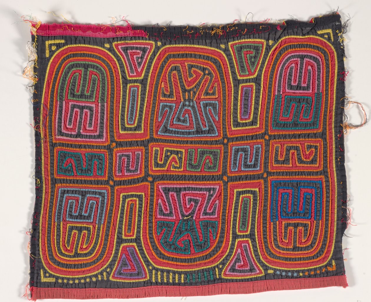 Skjortepanel (mola) (påført bomull) av Kuna Indian Culture