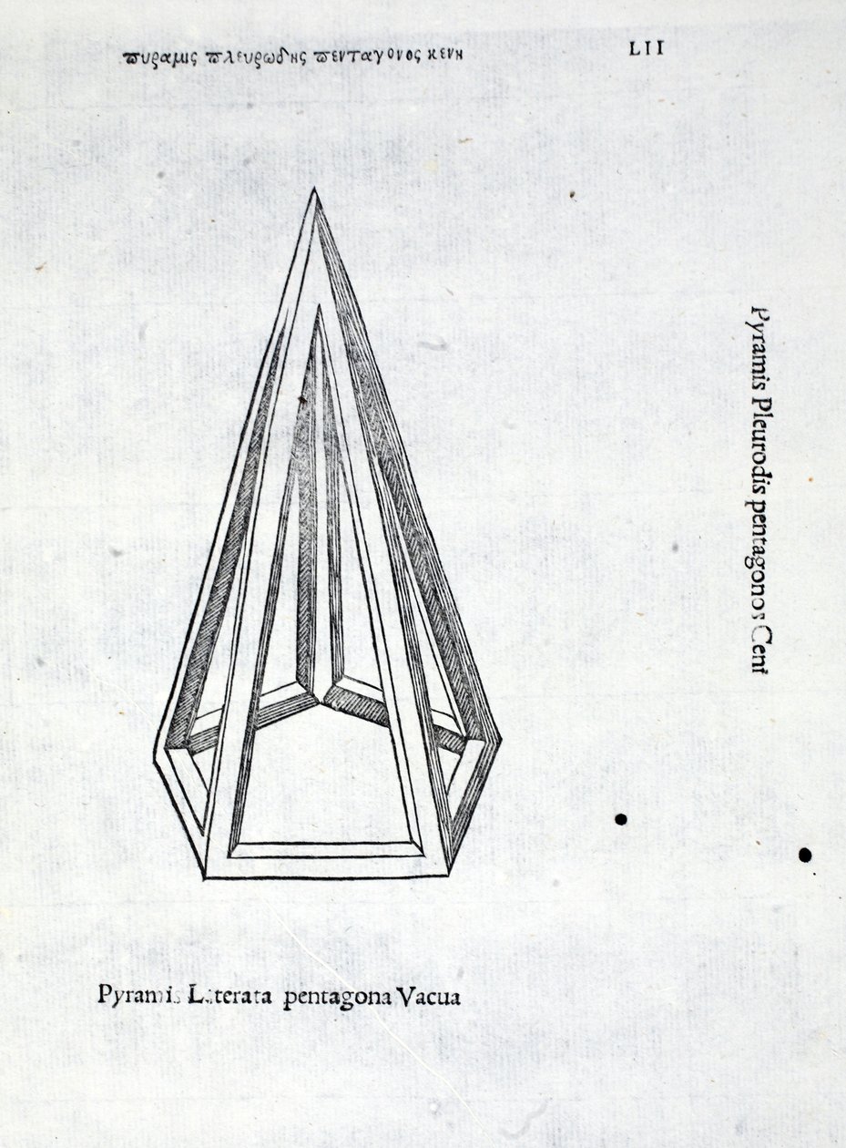En tom femkantet pyramide, illustrasjon fra 
