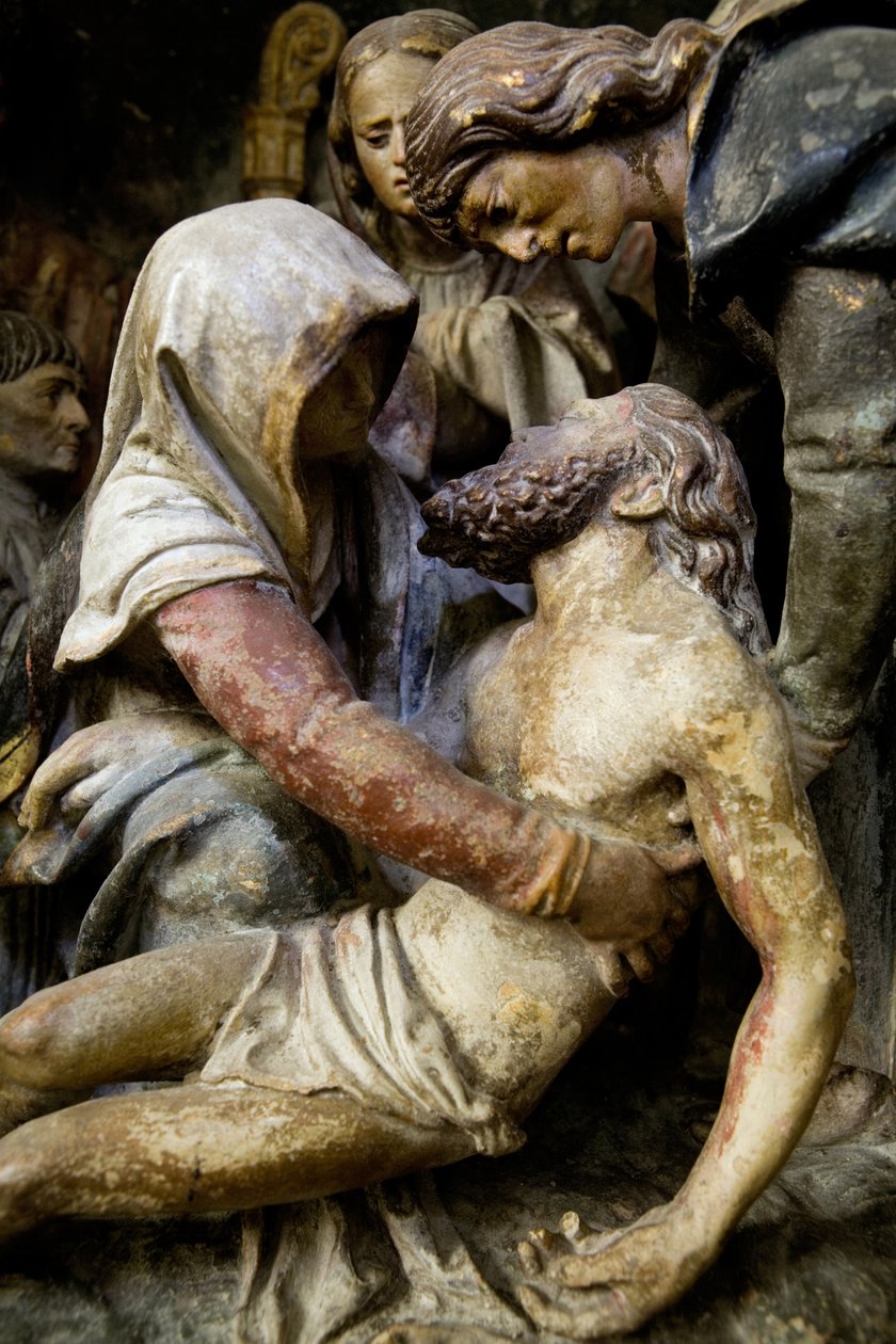 Altertavle, høyre panel, detalj, Deponeringen fra korset (malt stein) av Ligier Richier