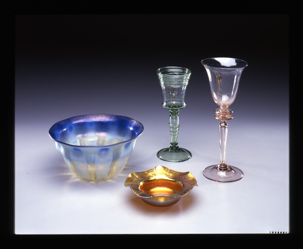 Set of glassware av Louis Comfort Tiffany