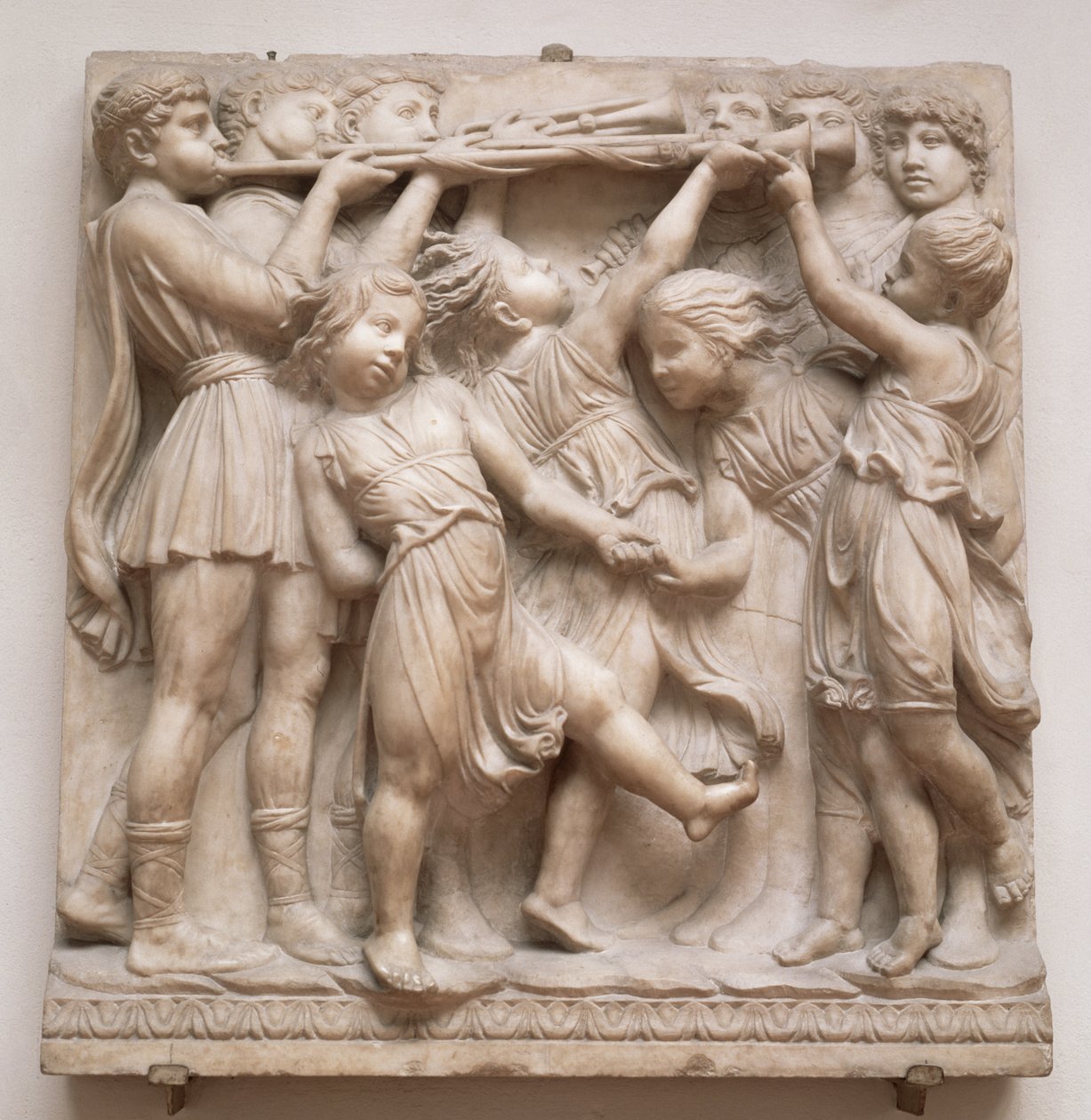 Trompeterende engler, relieff fra Cantoria, ca. 1432-38 (marmor) av Luca Della Robbia